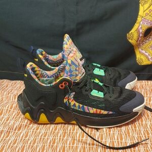 Big Kids Nike Giannis Immortality 7Y